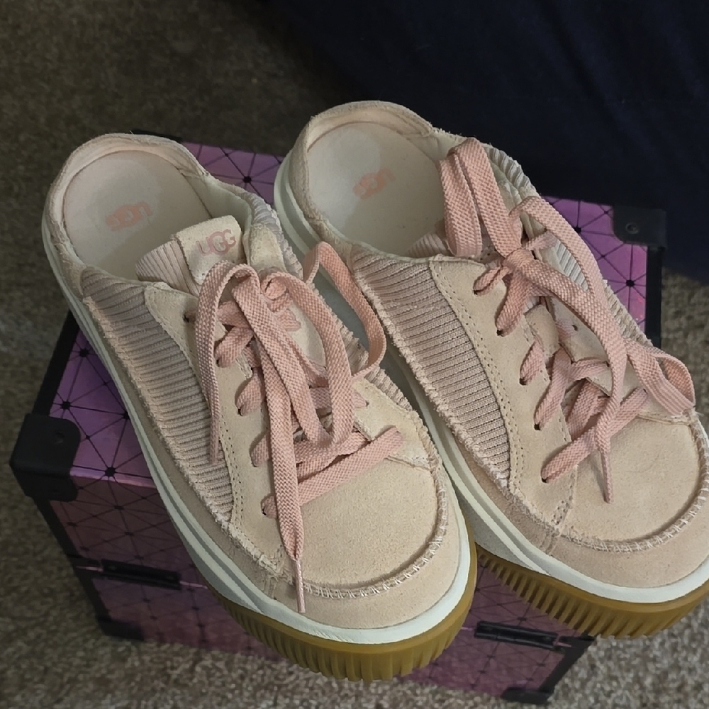 Uggs Ez Doez It Mule Slip On Sneaker